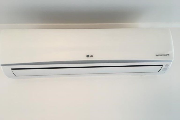 Photo of property in 75 Solar Road, Glen Eden, Auckland, 0602