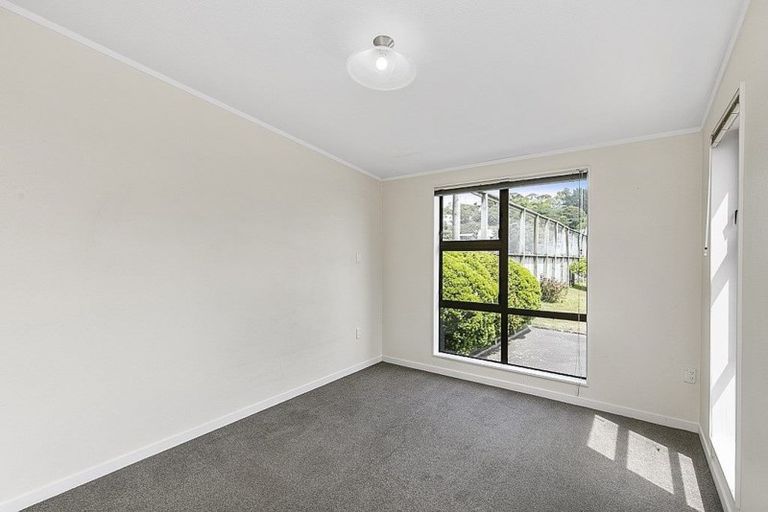 Photo of property in 22/4u Dr Taylor Terrace, Johnsonville, Wellington, 6037
