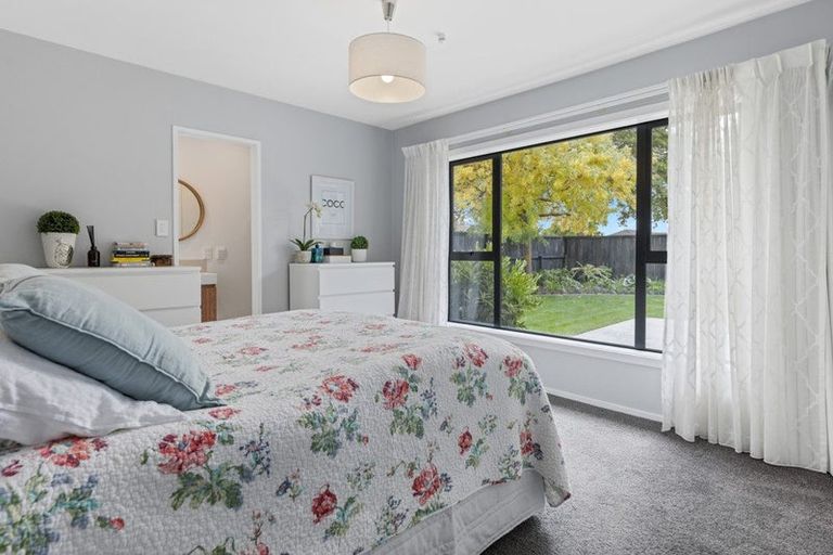 Photo of property in 69 Regency Crescent, Redwood, Christchurch, 8051