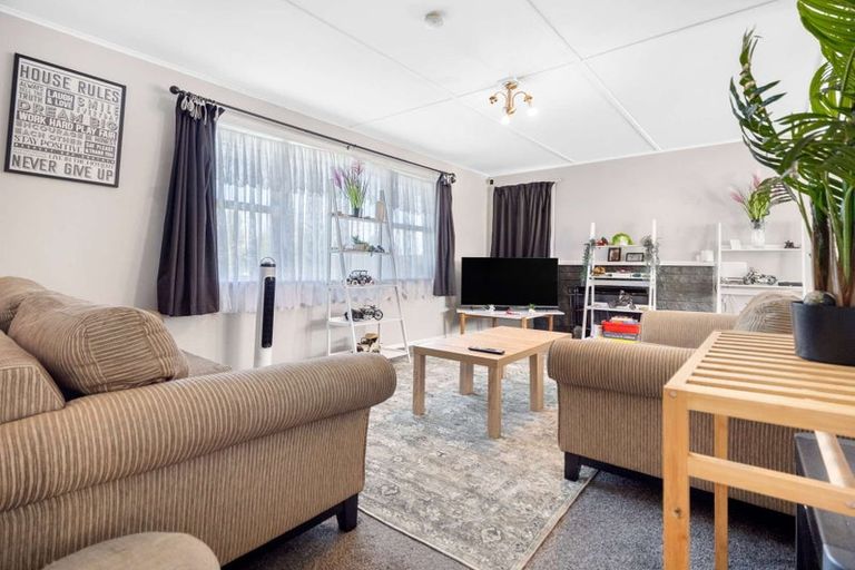 Photo of property in 67 Robinson Avenue, Holdens Bay, Rotorua, 3010