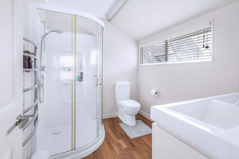 Photo of property in 75a Lake Domain Drive, Frankton, Hamilton, 3204