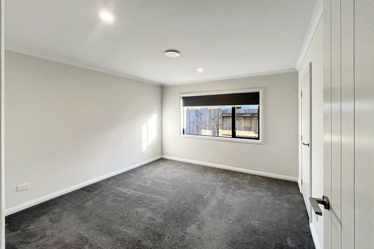 Photo of property in 24 Serenity Crescent, Kelvin Grove, Palmerston North, 4414