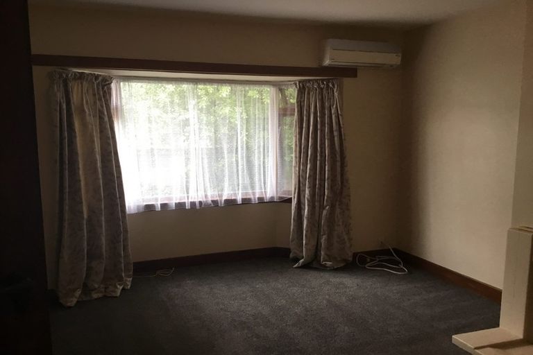 Photo of property in 118 Holly Road, St Albans, Christchurch, 8014