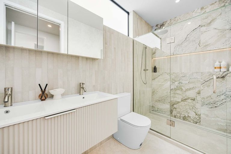 Photo of property in 45b Rosario Crescent, Red Beach, 0932