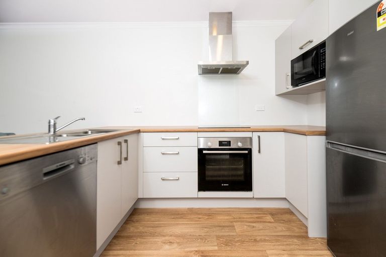 Photo of property in 20u2 Marama Street, Frankton, Hamilton, 3204