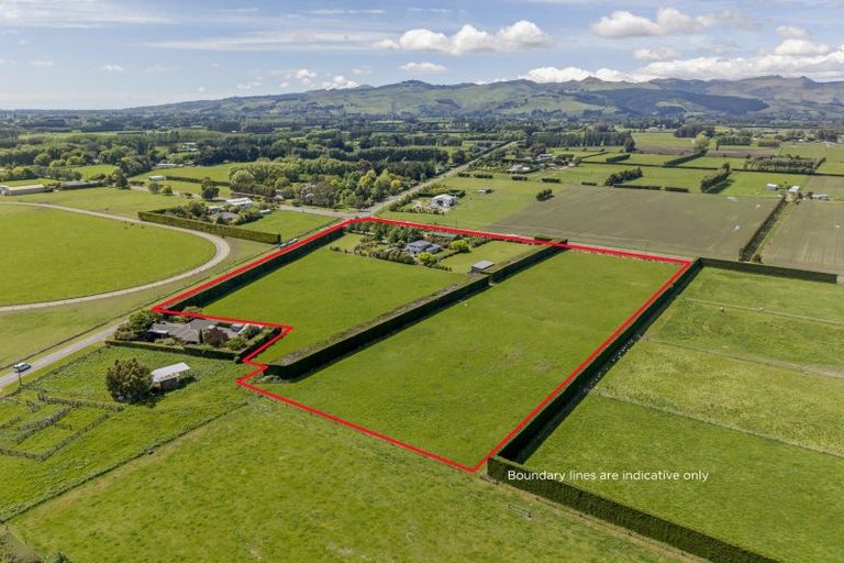 Photo of property in 205 Robinsons Road, Prebbleton, 7674