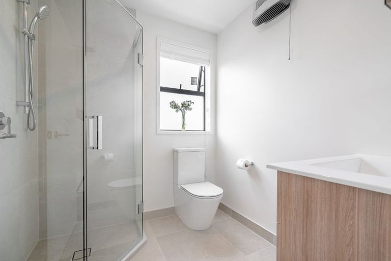 Photo of property in 6/793 Te Atatu Road, Te Atatu Peninsula, Auckland, 0610