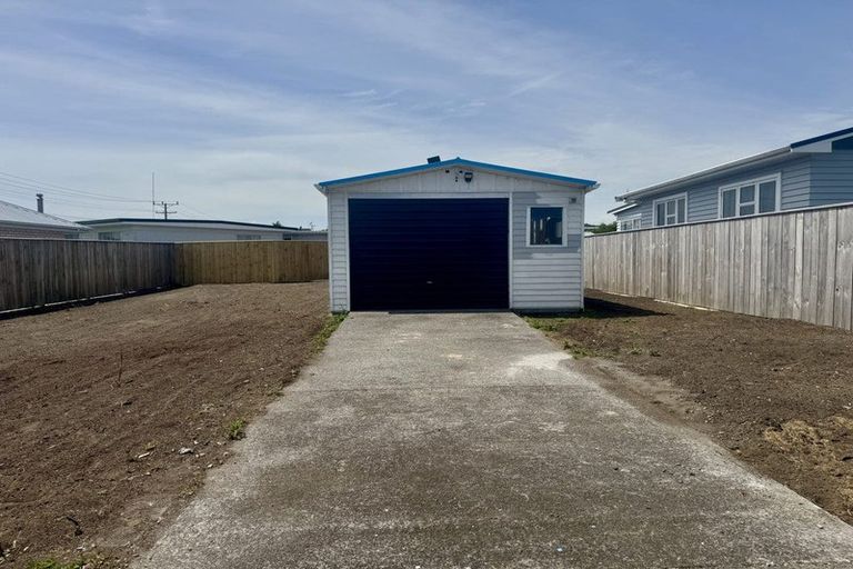 Photo of property in 8a Grey Street South, Waitara, 4320