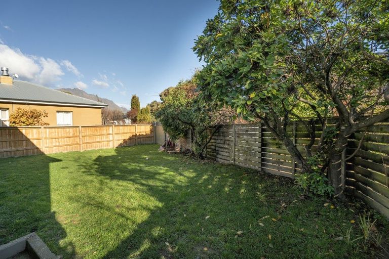 Photo of property in 3a-b Brisbane Street, Queenstown, 9300