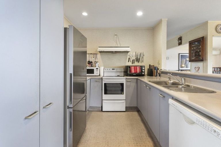 Photo of property in 7 Lingard Grove, Brooklyn, Wellington, 6021