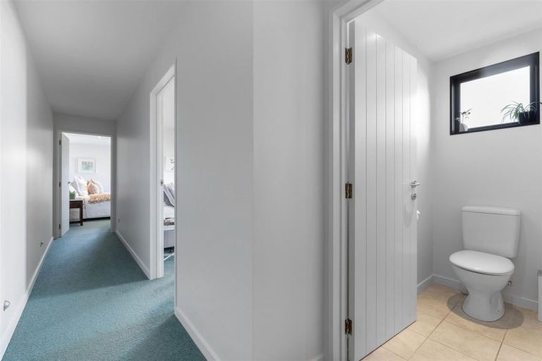 Photo of property in 94 Hensman Road, Queenstown, 9300