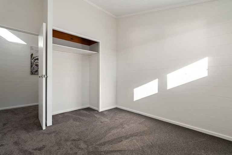 Photo of property in 42 Halifax Street, Kingston, Wellington, 6021