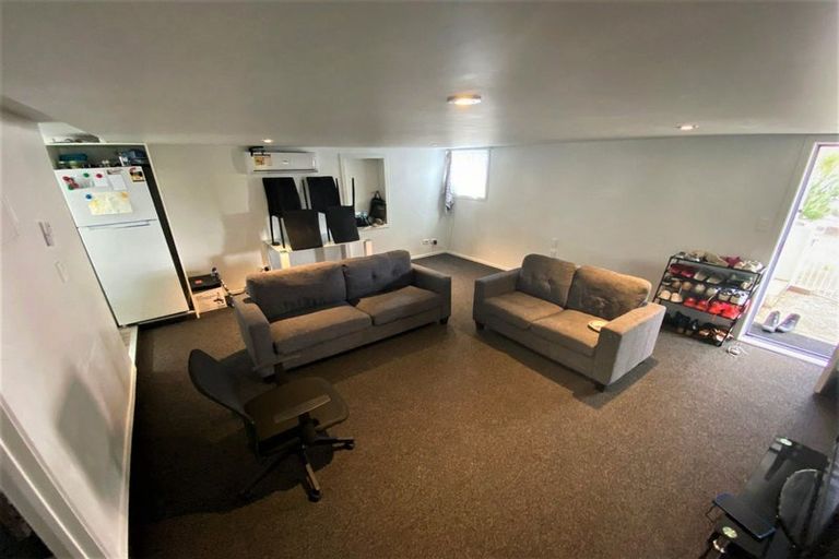 Photo of property in 27 Estuary Road, Weymouth, Auckland, 2103