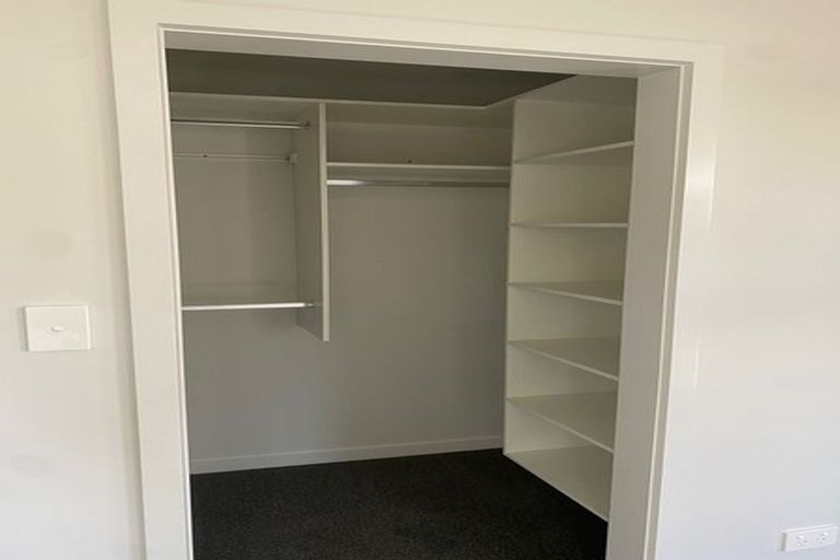 Photo of property in 106 Lipscombe Crescent, Havelock North, 4130