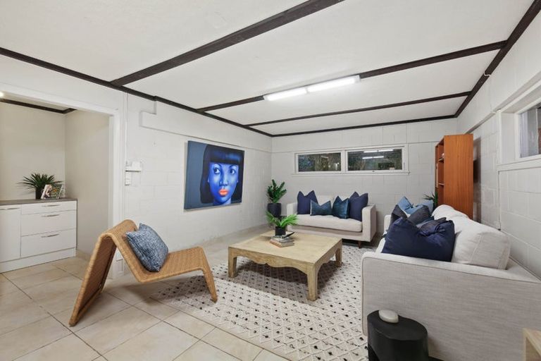 Photo of property in 10 Etherege Place, Howick, Auckland, 2014