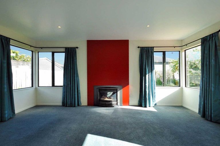 Photo of property in 114 Innes Road, St Albans, Christchurch, 8052