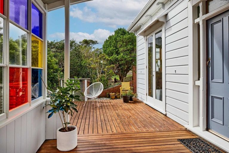 Photo of property in 33 Harland Street, Brooklyn, Wellington, 6021