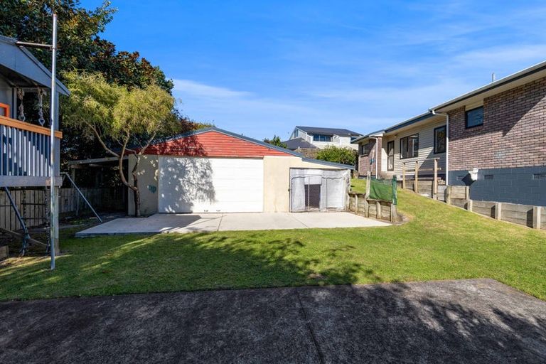 Photo of property in 66 Karina Road, Merrilands, New Plymouth, 4312