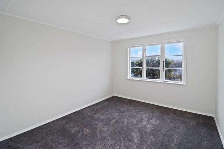 Photo of property in 2 Argyle Grove, Trentham, Upper Hutt, 5018