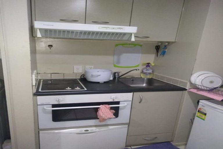 Photo of property in 5i/10 Crown Lynn Place, New Lynn, Auckland, 0600