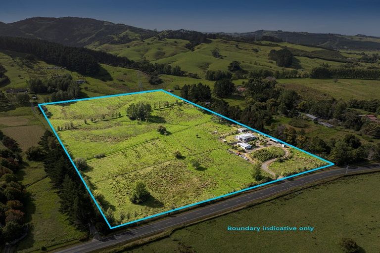 Photo of property in 2832 Kaipara Coast Highway, Glorit, Warkworth, 0984