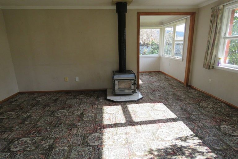 Photo of property in 6 Kelly Street, Reefton, 7830