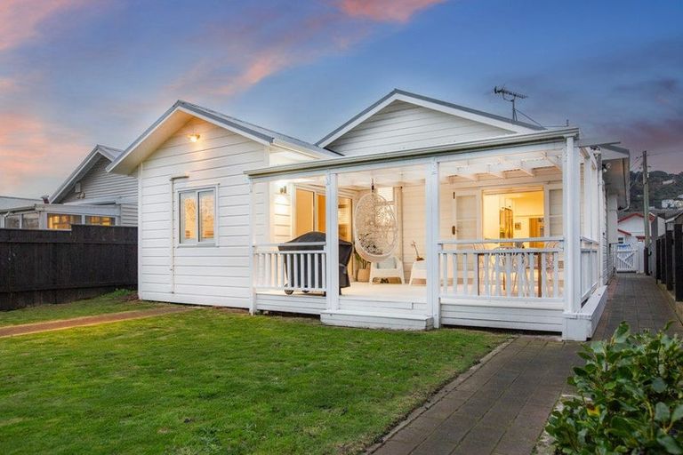 Photo of property in 51 Yule Street, Kilbirnie, Wellington, 6022