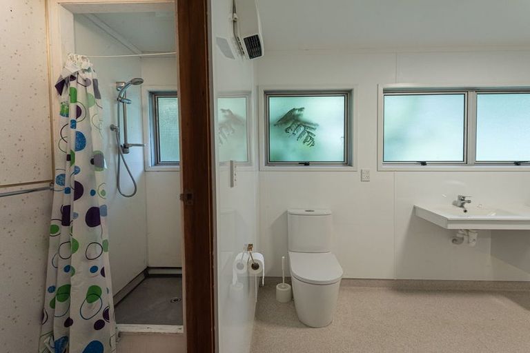 Photo of property in 25 Mountain View Road, Hikurangi, 0114
