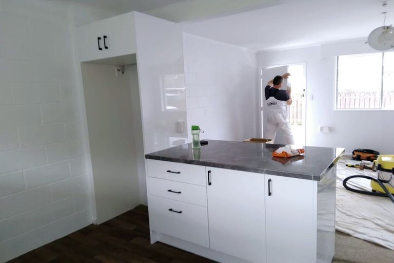 Photo of property in 10f3 Rawson Street, Tawa, Wellington, 5028