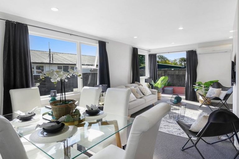 Photo of property in 103 Prestons Road, Redwood, Christchurch, 8051