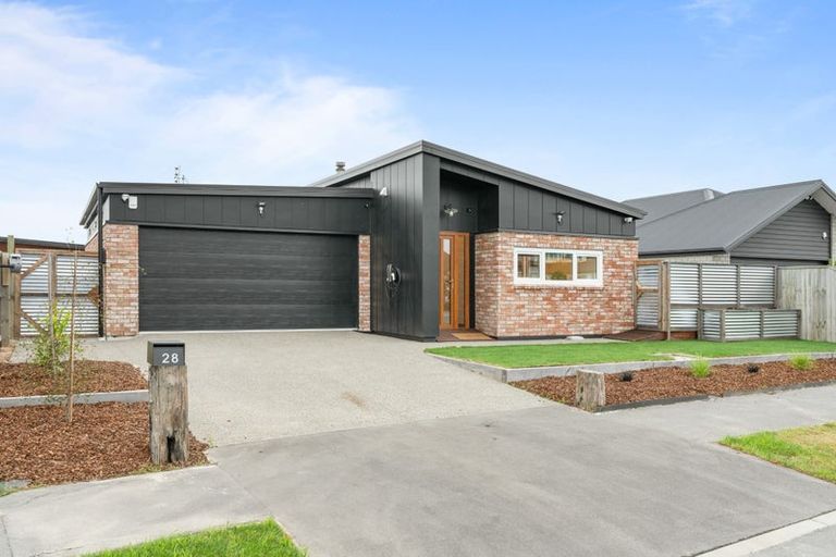 Photo of property in 28 Collier Drive, Halswell, 8025