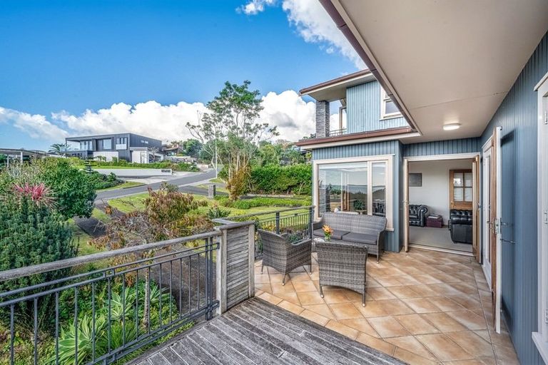 Photo of property in 8 Rangitoto View Road, Cockle Bay, Auckland, 2014