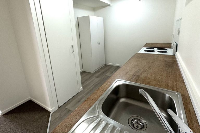 Photo of property in 12 Hugh Brown Drive, New Lynn, Auckland, 0600