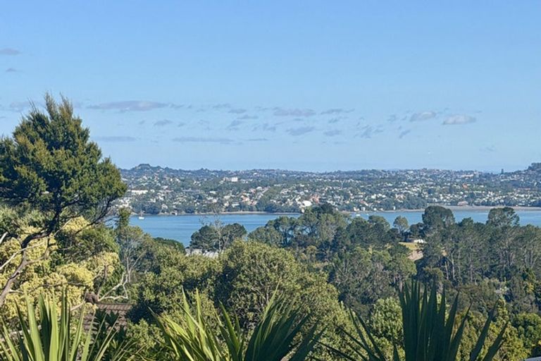 Photo of property in 132 Porritt Avenue, Chatswood, Auckland, 0626