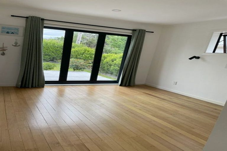 Photo of property in 33 Northall Road, New Lynn, Auckland, 0600