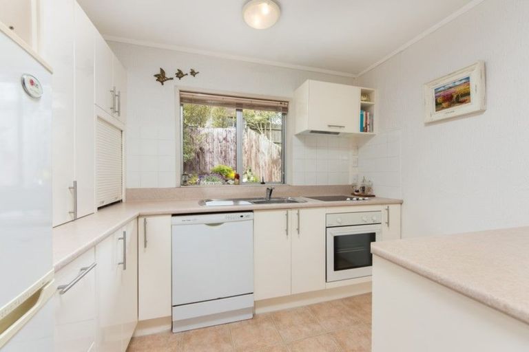 Photo of property in 1/19 Hollyhock Place, Browns Bay, Auckland, 0630