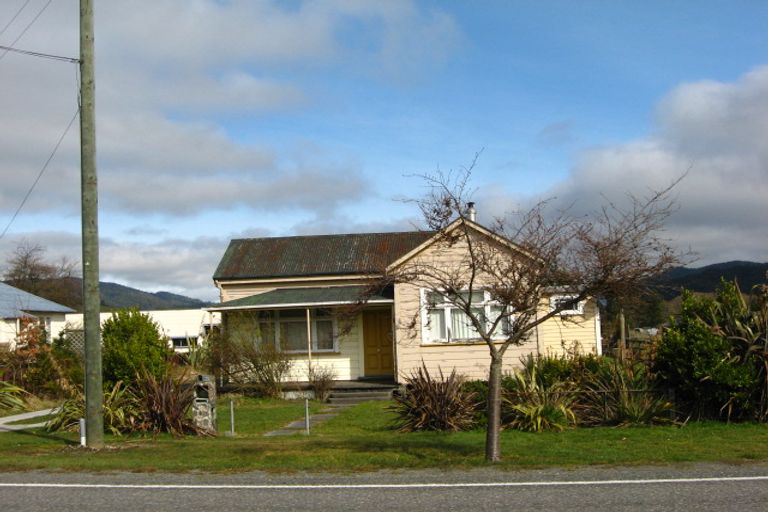 Photo of property in 80- 82 Buller Road, Reefton, 7830