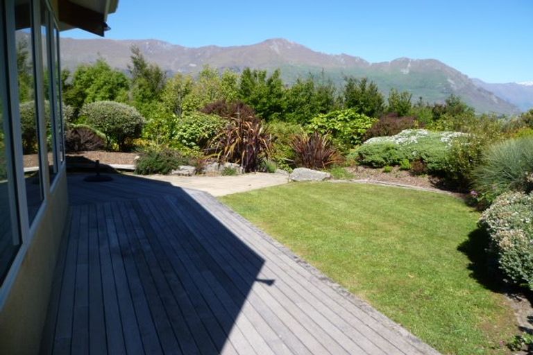 Photo of property in 9 Mulberry Lane, Wanaka, 9305