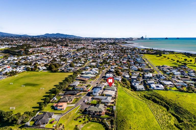 Photo of property in 2/13 Chatswood Grove, Fitzroy, New Plymouth, 4312