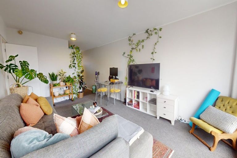 Photo of property in 12/4f Claremont Grove, Mount Victoria, Wellington, 6011