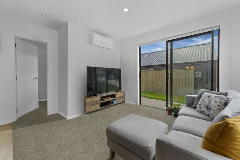 Photo of property in 38 Muster Road, Jacks Point, 9371