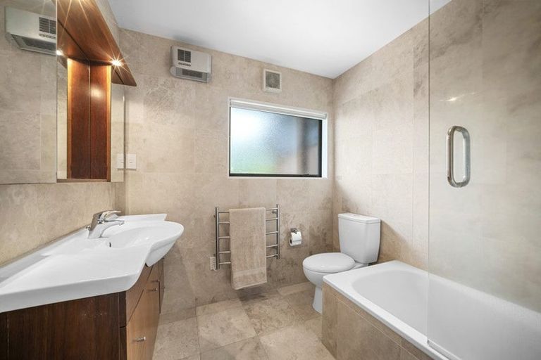 Photo of property in 195a Browns Bay Road, Browns Bay, Auckland, 0630