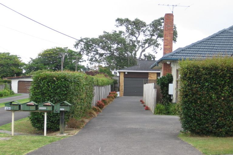 Photo of property in 2/13 Gordon Avenue, Forrest Hill, Auckland, 0620