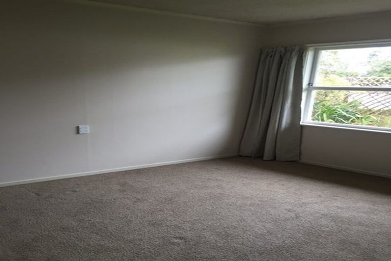 Photo of property in 2/66 Great South Road, Papakura, 2110