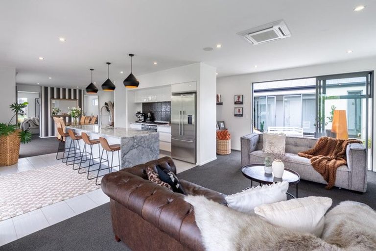 Photo of property in 18 Brampton Drive, West Melton, 7618