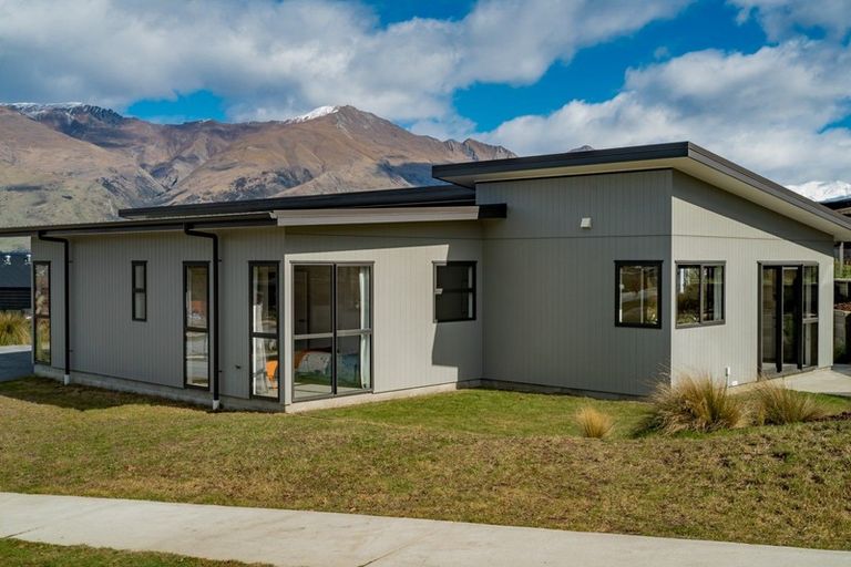 Photo of property in 3 Mills Road, Wanaka, 9305