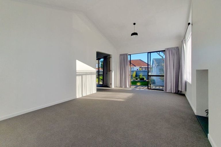 Photo of property in 2/23 Dalkeith Street, Hoon Hay, Christchurch, 8025