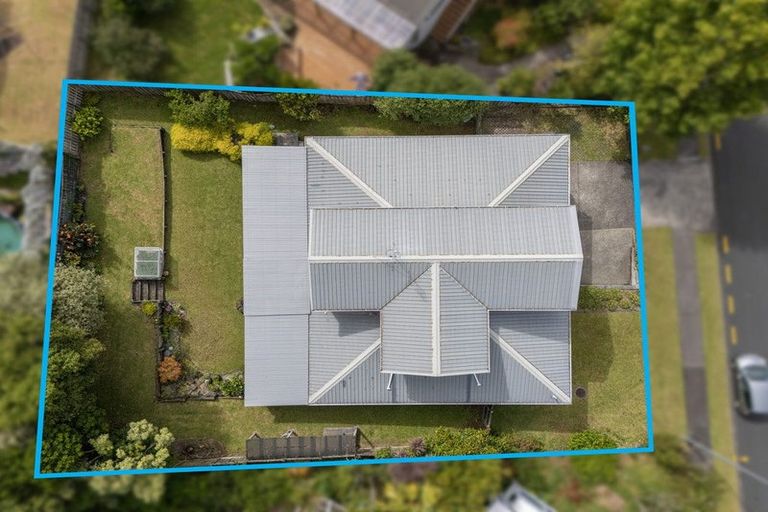 Photo of property in 8 Unsworth Drive, Unsworth Heights, Auckland, 0632