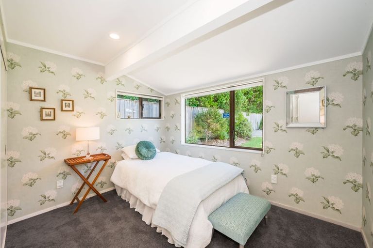 Photo of property in 81 Nimmo Avenue East, Waikanae, 5036