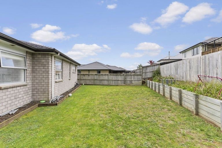 Photo of property in 35 Harriet Johnston Drive, Pokeno, 2402